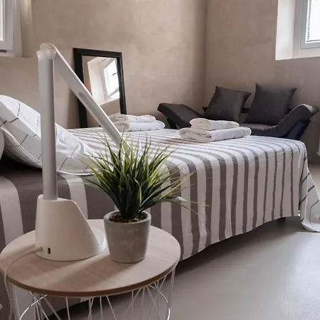 Mini Amina Apartman *